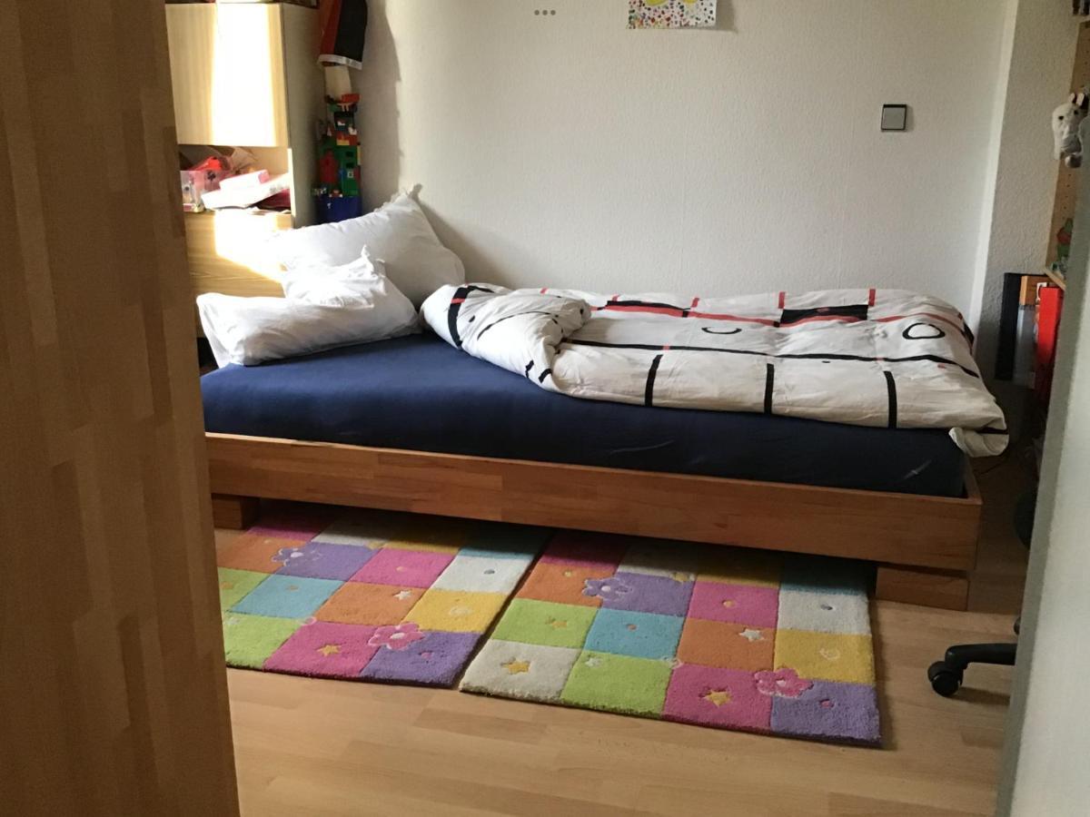 Doppelzimmer Mit Terrasse Zum Garten, Ruhig, Weinbergsblick, Zusaetzliches Kinderzimmer Anbei Moeglich Homestay